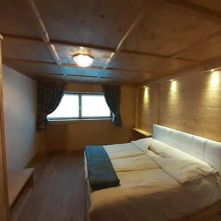 Apartment Zum Rollate *